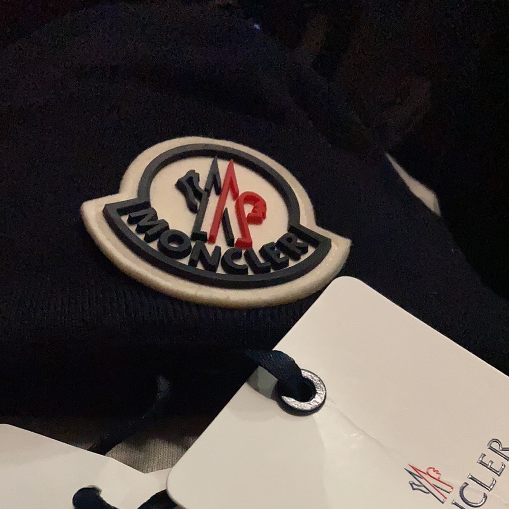 Moncler winter hat new